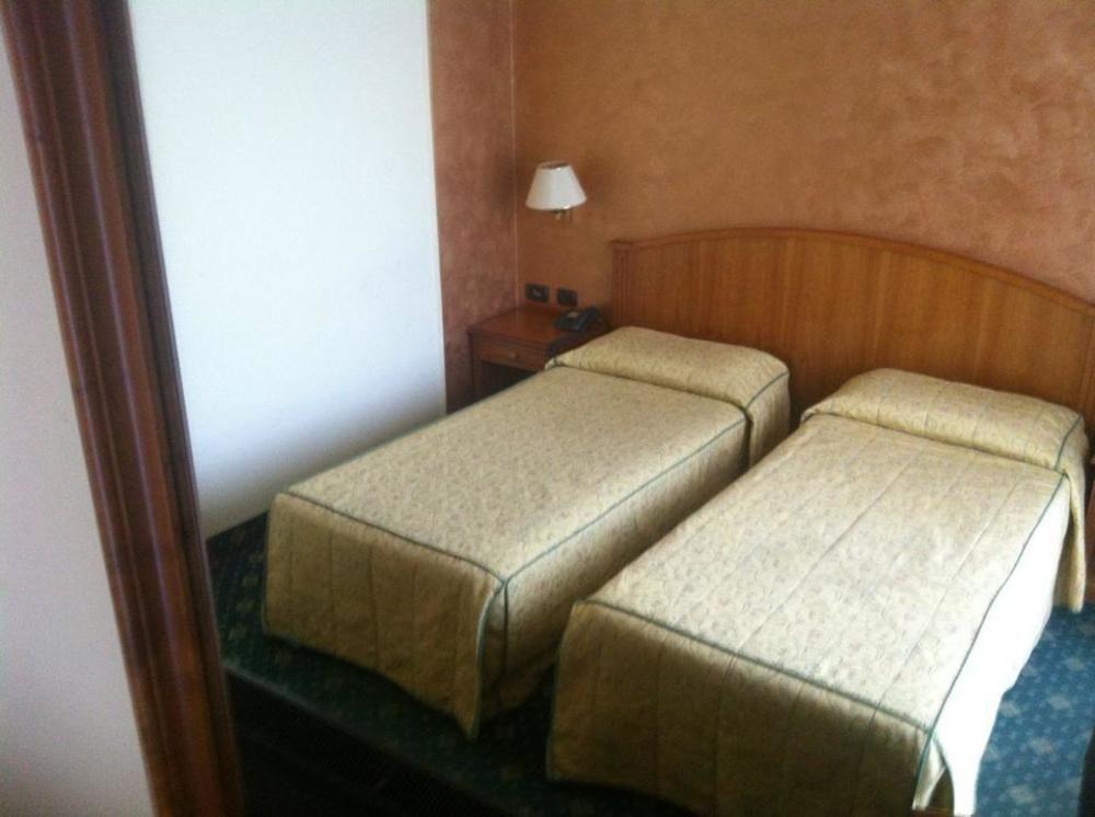 Hotel Visconti Melzo Zewnętrze zdjęcie